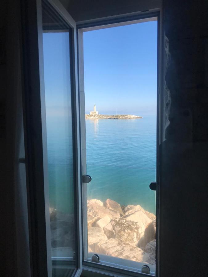 Romeus Al Fortino Dimora Sul Mare Vieste Exterior photo